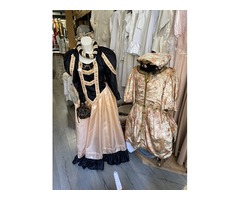 centaines de costumes époque Renaissance