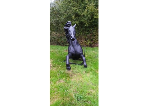 sculpture cheval