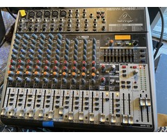 Console beringher QX1832