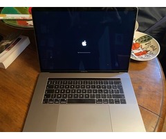 Ordinateur portable MACBOOK PRO 15 2019