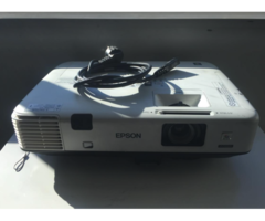 Projecteur Epson LCD Projector model EB1945W beamer H471B