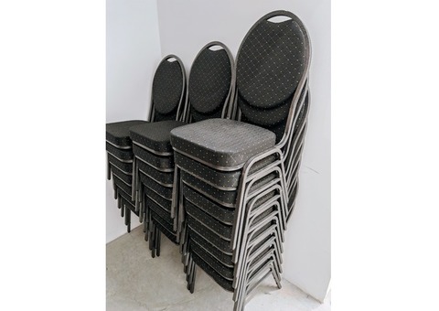 Lot de 20 chaises de théâtre