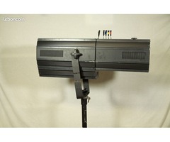 Projecteur poursuite 575hmi