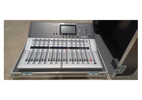 console yamaha TF3 en fly